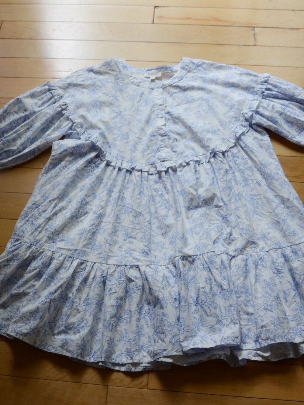 Bucket List Floral Tiered Dress Size L